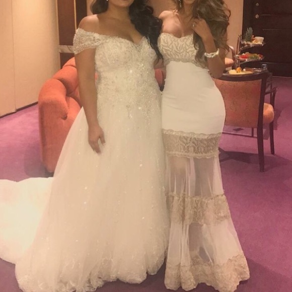 Dresses & Skirts - Stunning white and gold gown